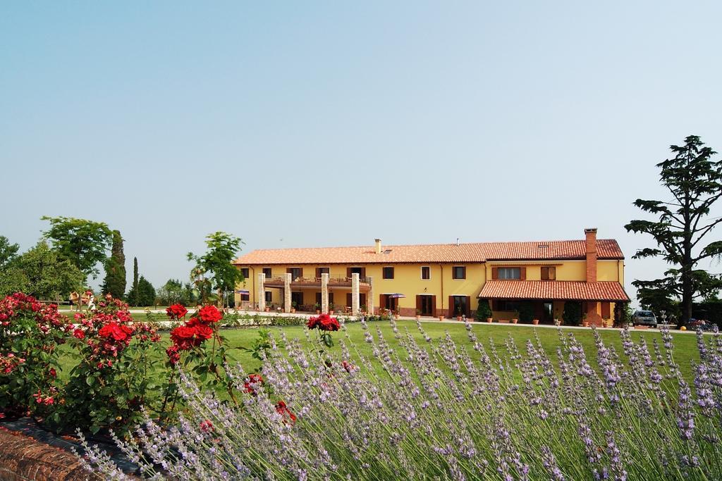 Agriturismo Tenuta Regina - Glamping Luxury Lodges And Apartments Palazzolo dello Stella Exterior foto