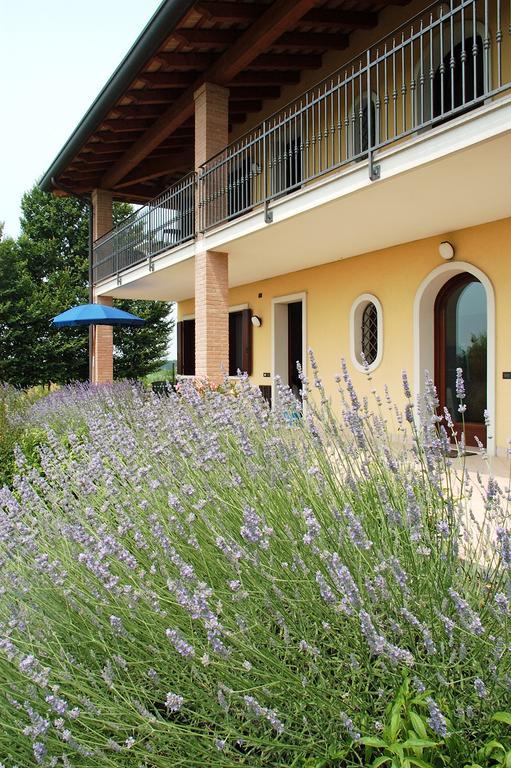 Agriturismo Tenuta Regina - Glamping Luxury Lodges And Apartments Palazzolo dello Stella Exterior foto