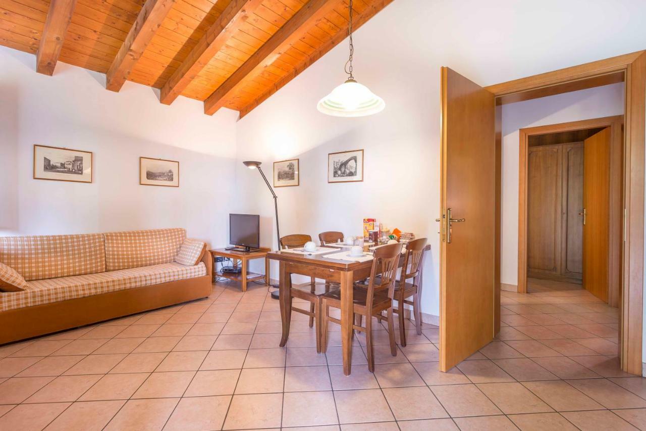 Agriturismo Tenuta Regina - Glamping Luxury Lodges And Apartments Palazzolo dello Stella Exterior foto