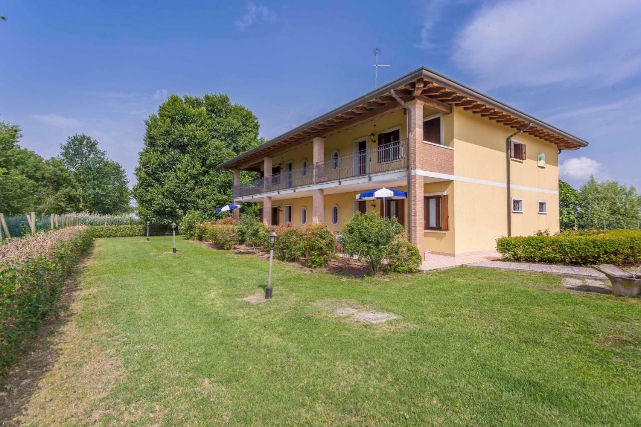 Agriturismo Tenuta Regina - Glamping Luxury Lodges And Apartments Palazzolo dello Stella Exterior foto